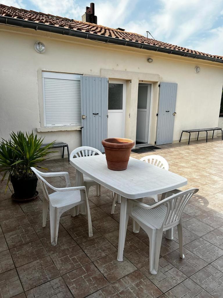 Appartement Neuf P3 50M2 Nîmes Rum bild